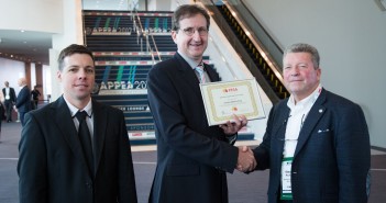 Exploration age of enlightenment is urgent PESA Federal Executive President Toby Colson with Distinguished Service Award winner Gordon Wakelin-King and Immediate Past President Steve Mackie