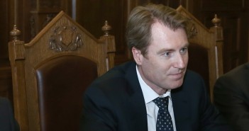 Schlumberger revenue beats estimates ahead of upbeat forecast for 2019
